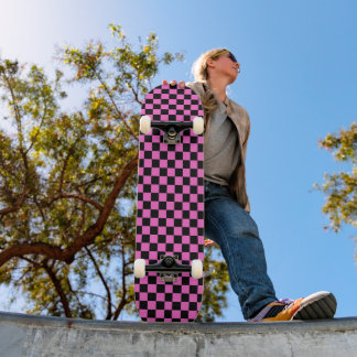 Skateboard Rose et noir à carreaux