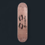 Skateboard Rose Gold Glitter Sparkle Eyelashes Monogram<br><div class="desc">Rose Gold Faux Foil Metallic Sparkle Parties scintillant brossé Métal Monogramme Nom et cils initiaux (cils), Eyelash Extensions et yeux Blush Pink Skateboard. Cela rend le cadeau parfait pour 16 ans, mariage, douche nuptiale, anniversaire, baby shower ou bachelorette cadeau pour quelqu'un décorant sa chambre dans le style cool de tendance....</div>