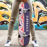 Skateboard Rose Violet Abstrait Moderne Marbre Tourbillon Rét<br><div class="desc">Faites sensation au skatepark avec notre skateboard à motif marbré abstrait rétro rose et violet ! Ce design accrocheur présente des motifs tourbillonnants de teintes roses et violettes, inspirés de l'art abstrait rétro et moderne. Parfait pour les skateurs qui aiment les designs uniques et artistiques, cette planche allie style et...</div>