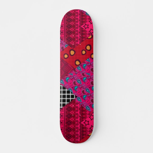 Skateboard Rouge Crimson coloré patchwork (Devant)