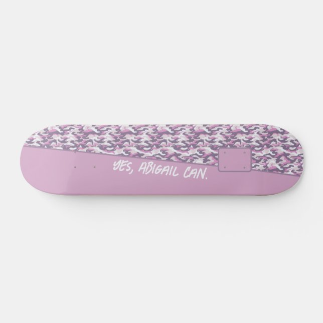 Skateboard Semi Camouflage Gris et Rose Votre Texte (Horz)
