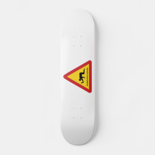 SKATEBOARD SIGNE DE TRAFIC DES PERSONNES BLANCHISES