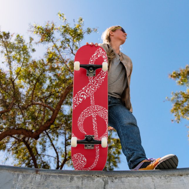 Skateboard Simple Moderne Clé De Treble Blancs Illustré (Extérieur 1)