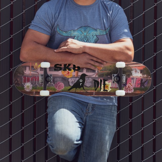 Skateboard SK8 ou planche à roulettes DIE (Extérieur 3)