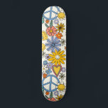 Skateboard Style floral hippie<br><div class="desc">Hippy Floral Style Que vous fassiez des moules sur la demi-pipe ou des kickflips dans la rue,  cette planche en forme de compétition a une pop suprême! Nos planches sont en érable de première qualité et grâce à un processus d’impression sans équivalent vous aurez la meilleure planche au monde.</div>