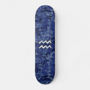 Skateboard Symbole Zodiaque Aquarius sur le Camouflage numéri