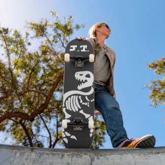 Skateboard T-rex avec votre initiale