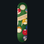Skateboard Table de billard Lifelike avec boules et craie<br><div class="desc">Faites-les monter avec ce tableau spectaculaire d'une table de billard de Jennifer Goldberger. Les boules ont l'air neuves, le feutre a l'air immaculé, et la craie a déjà été appliquée aux bâtons de repère. Accrochez-le à la maison ou offrez-le à un ami ou à un proche qui aime jouer au...</div>