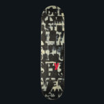 Skateboard Tableau alphabétique de Norman Wyatt<br><div class="desc">Si vous aimez passer des examens de vision,  ce tableau est pour vous ! La lettre de l'alphabet anglais s'impose l'une sur l'autre,  les obscurcissant presque dans ce tableau de Norman Wyatt. La lettre Y se distingue grâce à sa coloration rose.</div>