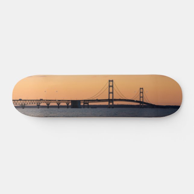 Skateboard Tableau de bord du pont MacMackinac (Horz)