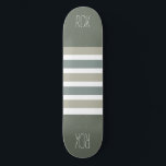Skateboard Tableaux monogrammes personnalisés Motifs<br><div class="desc">Remplacez le champ de texte par ce que vous voulez. Vous pouvez également modifier la police, sa taille et sa couleur en utilisant la fonction "Customiser", ainsi que d'ajouter des champs de texte si vous le souhaitez. Voir ma boutique pour plus d'articles avec, et choix de couleurs de, ce design....</div>