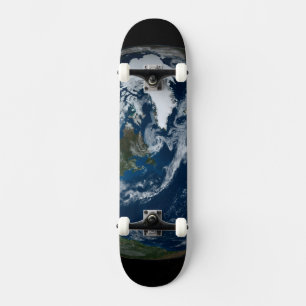 Skateboard Terre Avec Nuages Et Glace De Mer 2