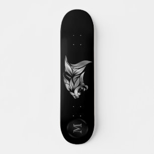 Skateboard Tête De Tigre Stylisée En Argent Sur Monogramme No