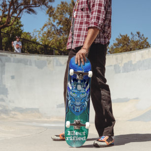 Skateboard Tête Robot Électrifiée Marque Dd