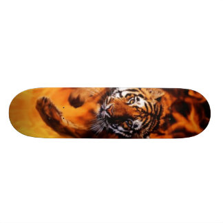 Skateboard Tigre de flamme