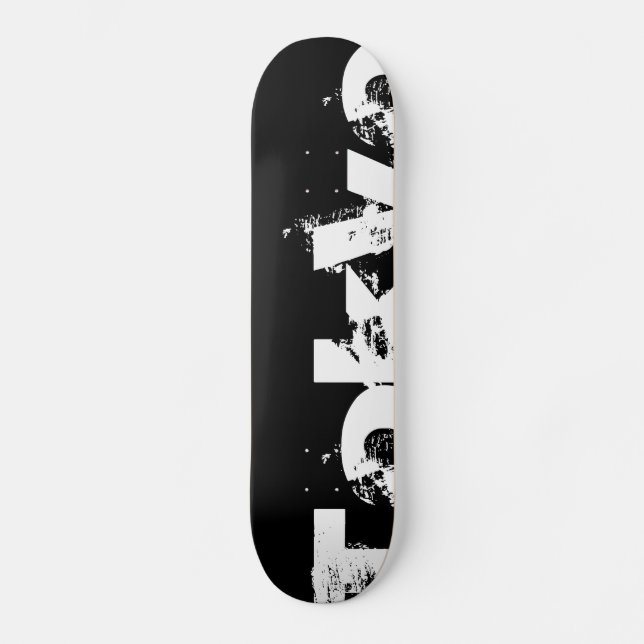 Skateboard Tokyo - style urbain frais en noir et blanc usé (Recto)