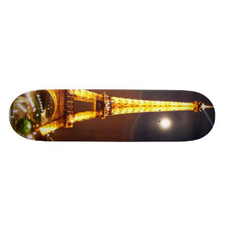 Skateboard Tour Eiffel par le lensgerrit
