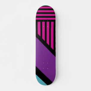 Skateboard Triangle - rose, pourpre, bleu et noir