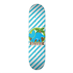 Skateboard Tricératops Dinosaur ; Grandes Bleues Et Blances C