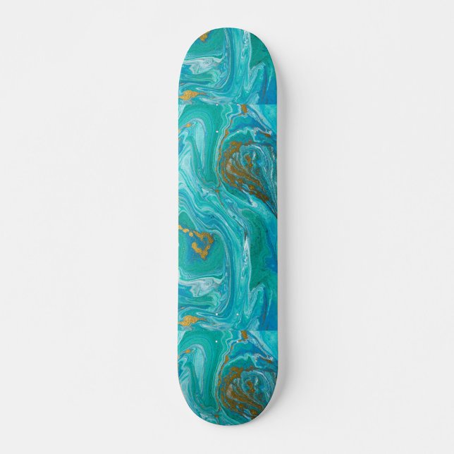 Skateboard Turquoise (The skateboard is blue with gold accents.)