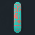 Skateboard Turquoise et vivant Coral Grunge Mot Cloud<br><div class="desc">L'effet de ce design de rue tendance basé sur le texte dépend de la longueur de votre nom. Sélectionnez "Cliquez pour customiser plus loin" en bas de la page "Personnalisez ce modèle" pour obtenir le look que vous voulez. Vous pouvez faire de l'arrière - plan et/ou du texte n'importe quelle...</div>