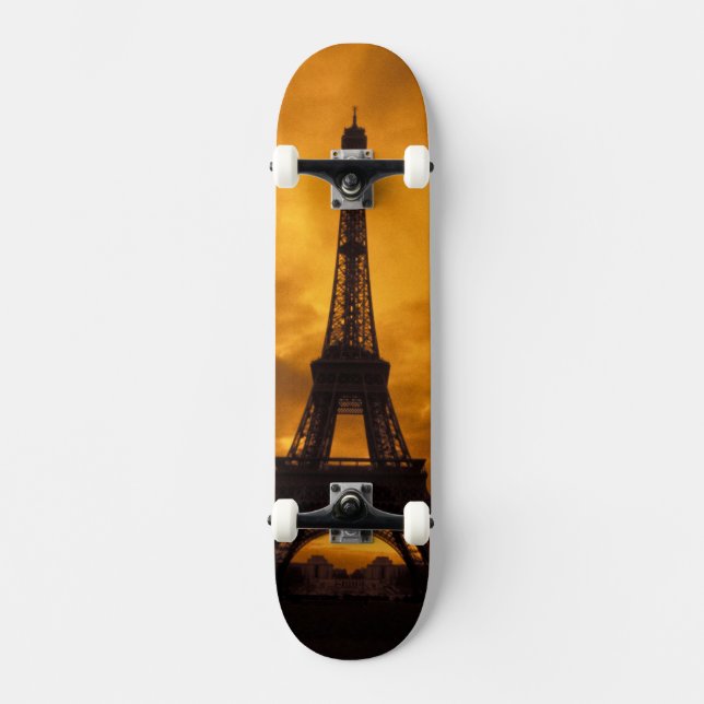 Skateboard UE, France, Paris. Tour Eiffel. (Recto)