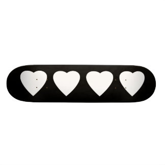Skateboard Un coeur d'amour noir et blanc.