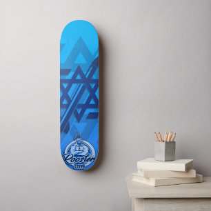Skateboard Un coq nommé Steve a regardé la frontière de Gaza