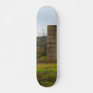 Skateboard Un vieux silo de ferme