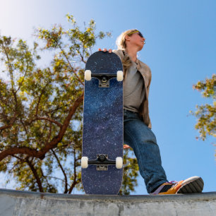 Skateboard Une galaxie d'étoiles dans la nuit mignonne