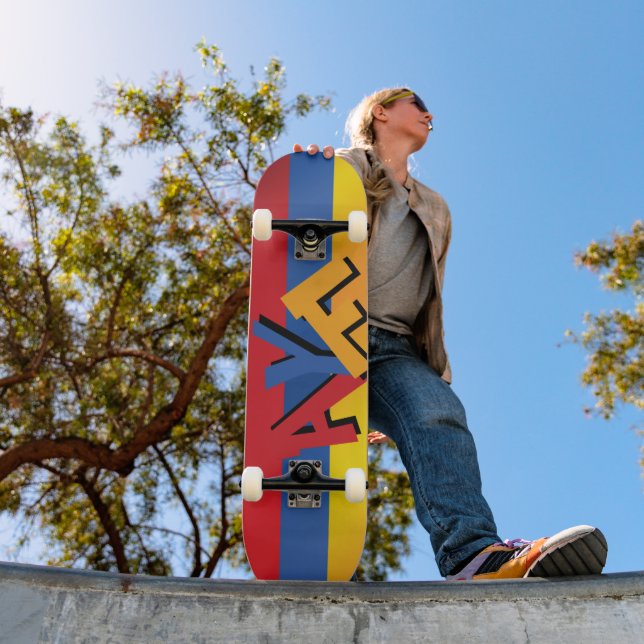 Skateboard Unger Varagan ( Ընկեր Վարական) planche à roulettes (Extérieur 1)