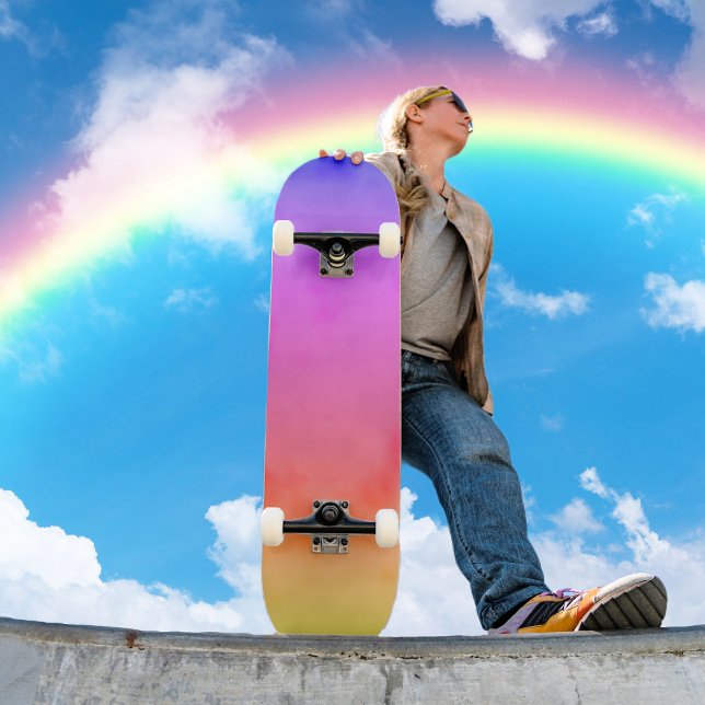 Skateboard Vapeur arc-en-ciel (Créateur téléchargé)
