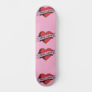 Skateboard Véritable amour Tatouage Coeur Design romantique