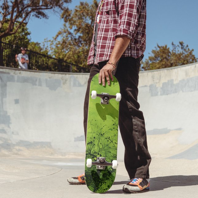 Skateboard Vert Citron Grunge avec Accents Noirs (Extérieur 2)