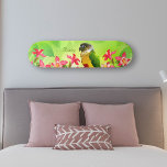 Skateboard Vert Joue Conure Rose et Colonne verte Floral<br><div class="desc">Ce skateboard vert teek conure avec de jolis feuilles fleuris et verts columbine rose est sûr d'être un favori de votre fille de patineur amateur d'oiseaux. Personnalisez avec n'importe quel nom et ajoutez des roues pour planer à travers l'été, ou présentez sur le mur pour l'art mural unique des perroquets....</div>