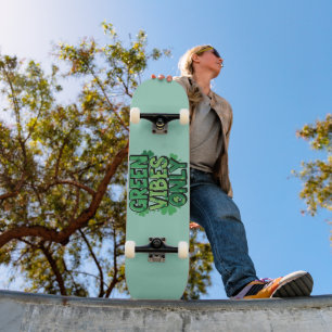 Skateboard Vibes vertes seulement Saint Patrick's Day