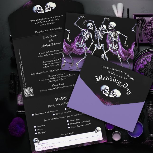 Skeletons de danse Faire-part de mariage gothique  (Purple Gothic Wedding Invitations to set the scene at your Gothic Gathering. Perfect for steampunk.)