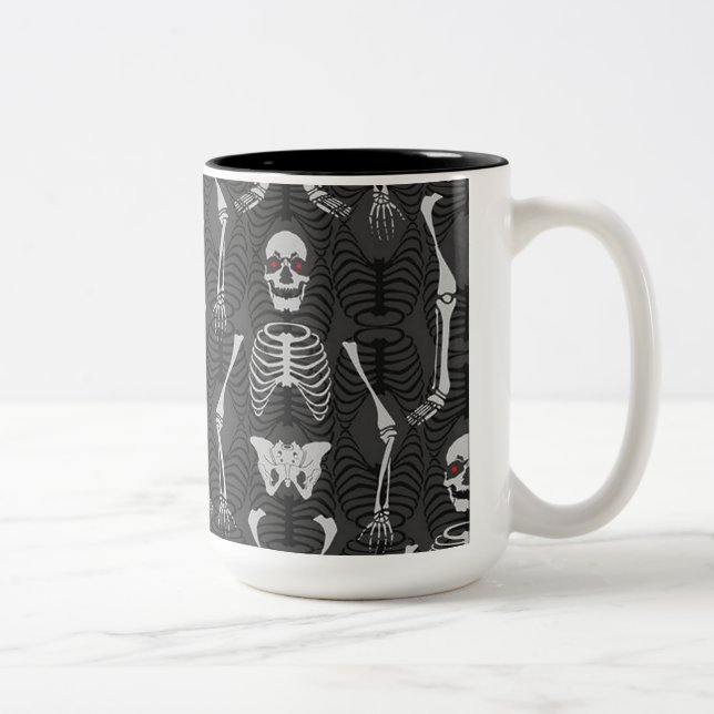 Skeletons noir et blanc Halloween Mug (Droit)