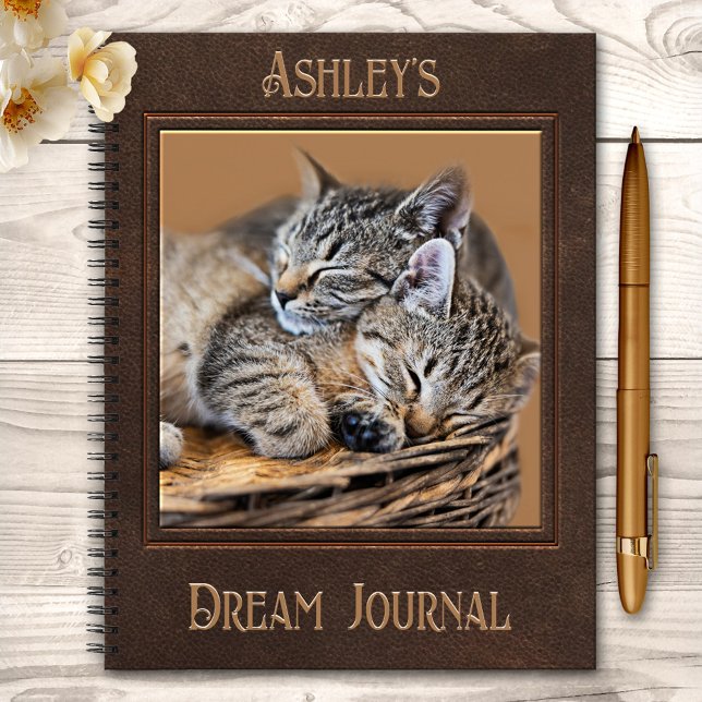 Sleeping Kittens mignonne Dream Journal (A dream journal featuring an image of cute sleeping kittens. On the back is a leather look design)