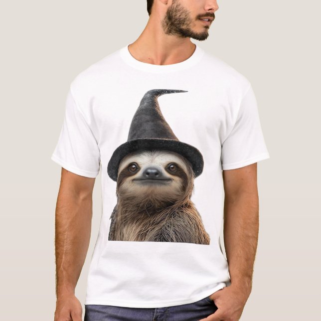 Sloth Wearing Halloween Witch Hat Classic T-Shirt (Devant)