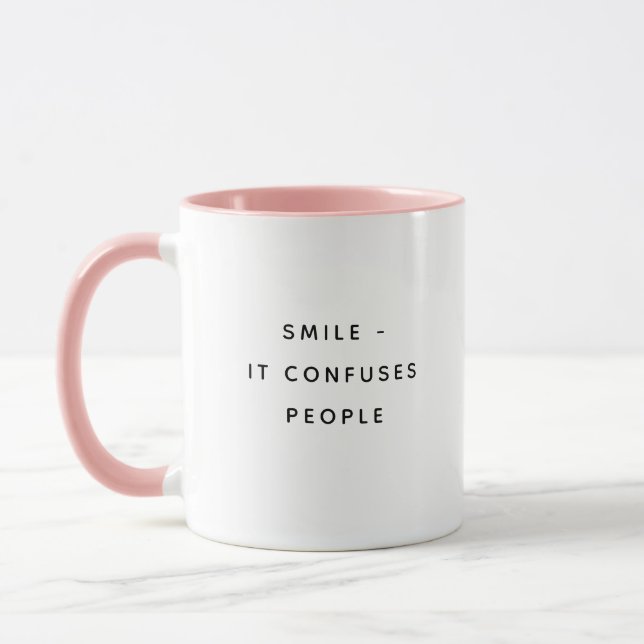 Smile It Confuses People Happy Humorous Mug (Gauche)