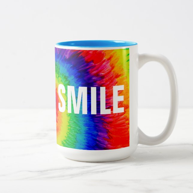 SMILE Rainbow Cravate-Dye Mug à deux tons, 15 oz (Droit)