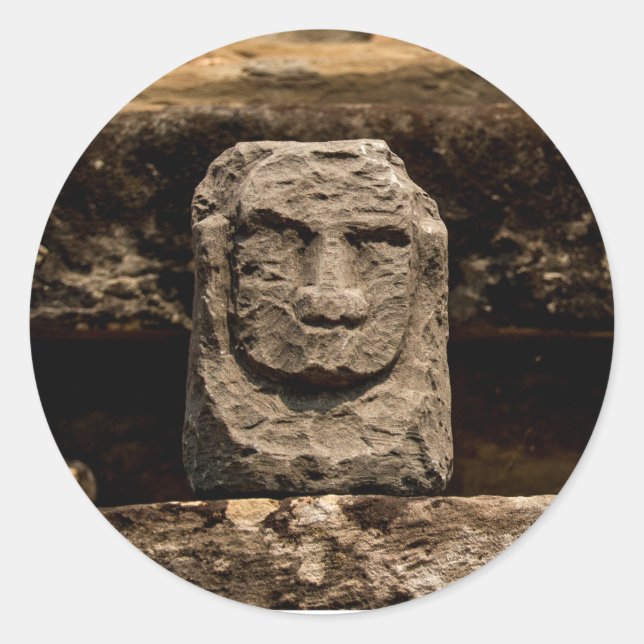 Smiling Stone Totem Circle Sticker (Devant)
