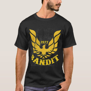 Smokey et le Bandit, T-Shirt en détresse