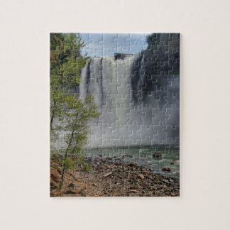 Snoqualmie tombe puzzle denteux