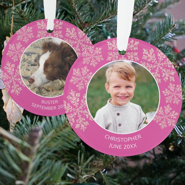 Snowflake Berry Bling Cuisson 2 Photo Noël (These round 2 photo holiday ornaments in bright pink with snowflakes are perfect for gifting)