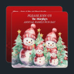 Snowman Famille Amusement Invitations<br><div class="desc">Une famille de bonhomme de neige habillée pour les vacances,  invitant votre famille à une journée de vacances amusante.</div>