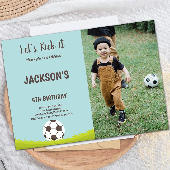 Soccer d'herbe Invitation d'anniversaire avec phot (Grass Soccer Birthday Invitations with photo)