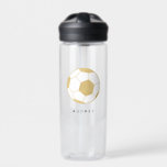 Soccer Sports Nom personnalisé Bouteille d'eau or<br><div class="desc">Cette bouteille d'eau personnalisée avec un ballon de football en or ravira les amateurs de football (ou de football) dans votre vie. Le texte est personnalisable. Une partie d'une collection de Parcel Studios. *Le détail de feuille d'or est simulé. Les feuilles réelles ne seront pas utilisées dans le produit final....</div>