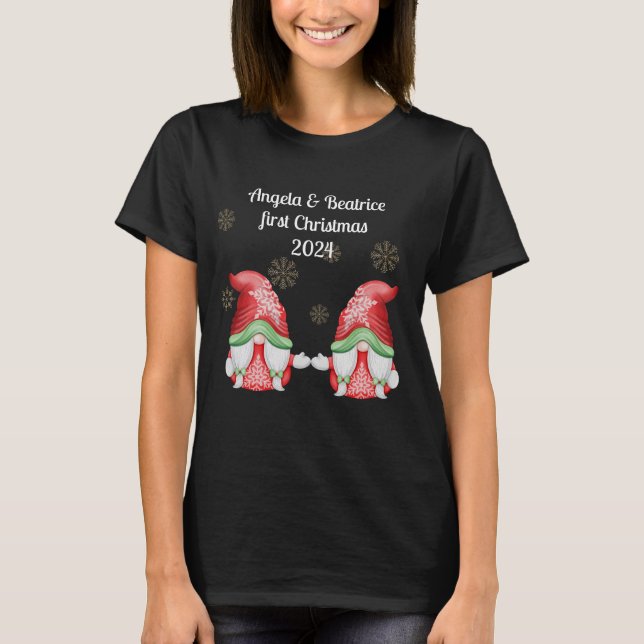 Son premier t-shirt gnome de Noël. (Devant)